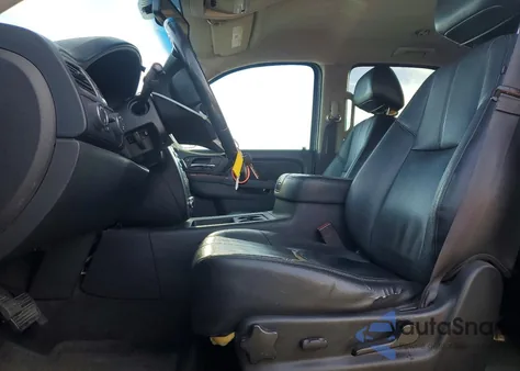 2013 GMC Yukon Slt z USA, uszkodzony, nr VIN 1GKS2CE01DR240421